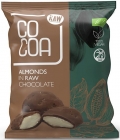 raw almonds in chocolate bio