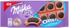 Milka Schokolade Oreo Kekse, Kakao und Milchfüllung mit Vanillegeschmack auf Schokoladenmilch