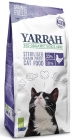 Yarrah Food with chicken and herring for a BIO sterilized cat
