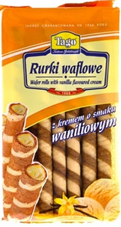 tube waffle with cream with the vanilla flavour