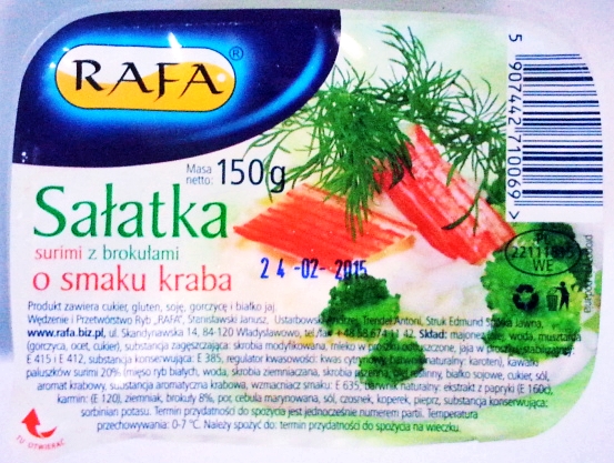 Surimi -Salat mit Brokkoli mit dem Geschmack von Krabben