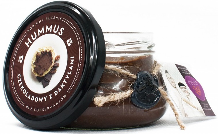 Sabor a chocolate Hummus taller con las fechas libres de gluten y vegetariana