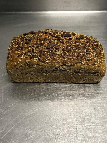 MUTTER UND DAD'S BÄCKEREI WEIZENWEIZENBROT  