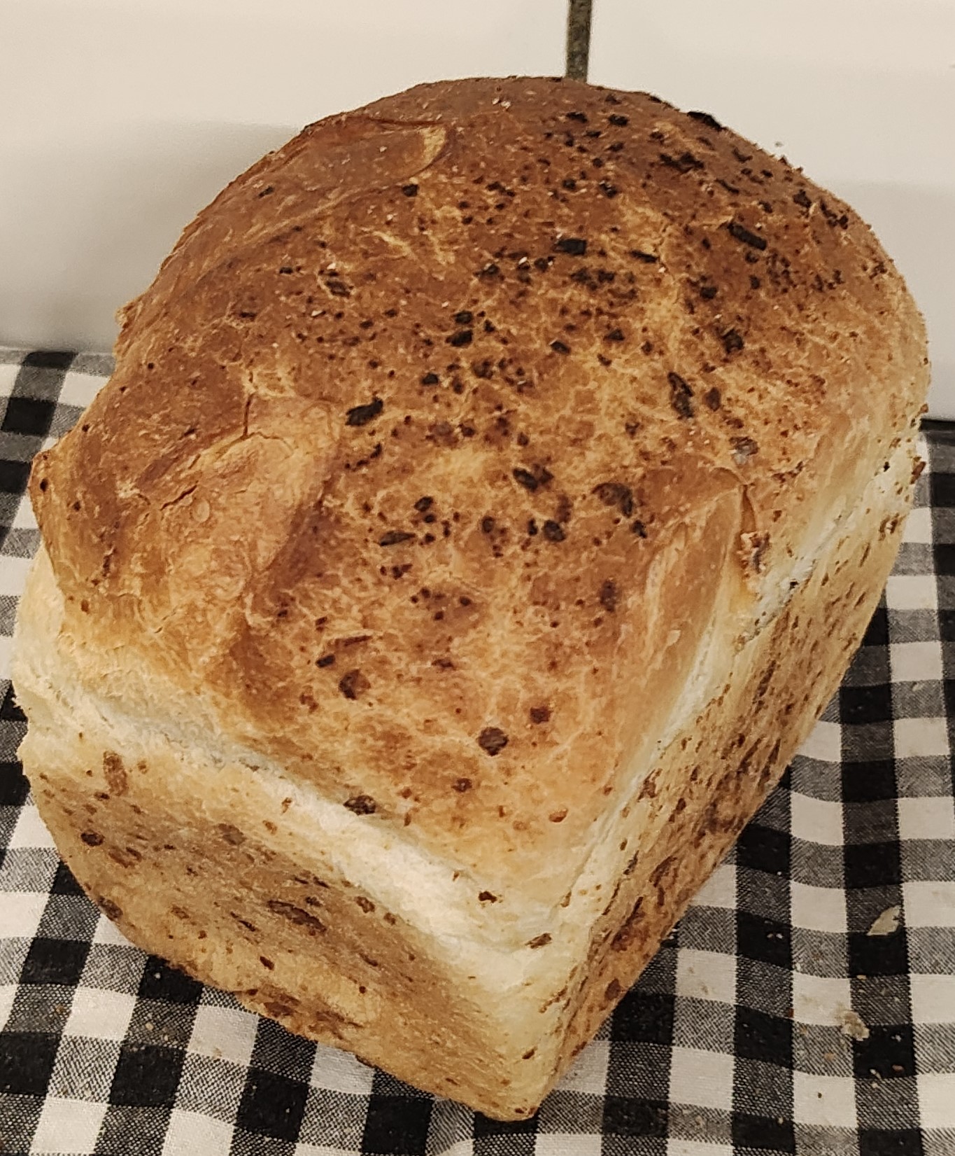 Pan de trigo al horno con cebolla