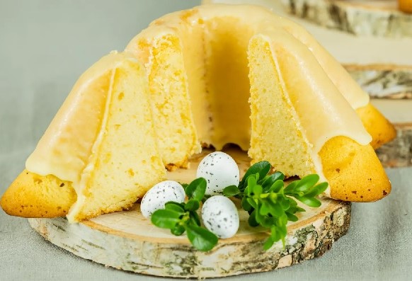Jacek Placek Baba Jogurtowa karbowana (ok 500g)