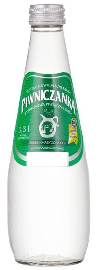 Piwniczanka Naturalna woda  mineralna średnionasycona CO2