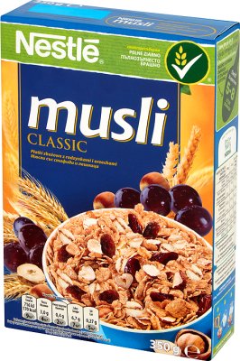 muesli cereal with raisins and walnuts