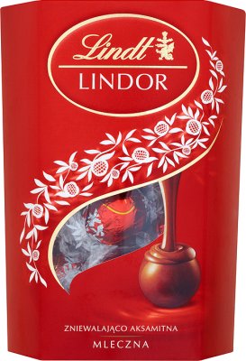 Lindt Lindor Milk Pralines of chocolate milk with stuffing