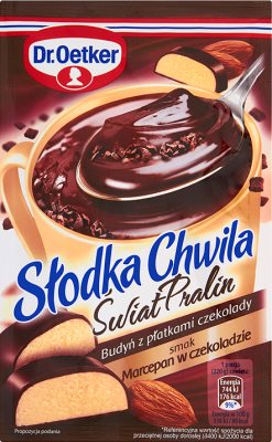 Dr. Oetker süßen Moment die Welt Praline Pudding mit Schokoladenflocken Geschmack von Marzipan in Schokolade