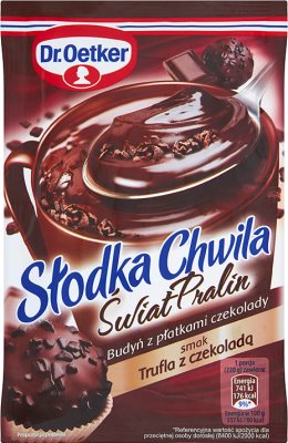 süßen Moment des Welt Praline Pudding mit Schokoladenflocken mit Schokoladentrüffelaroma