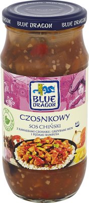 Blue Dragon sauce à l'ail chinois avec des morceaux d'ail, les champignons Mun et pousses de bambou