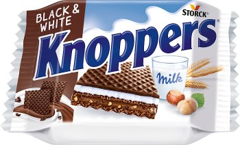 Knoppers Black & White Milk-nut wafer