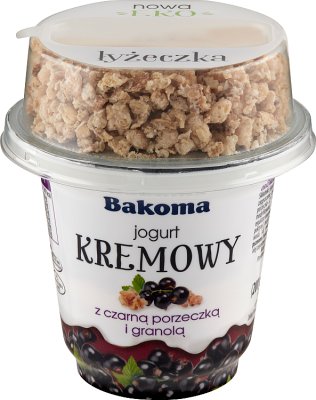 Bakoma Cream yogurt with blackcurrant and granola