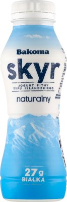 Bakoma Skyr bebiendo yogur natural tipo islandés